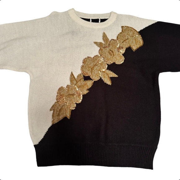 Vintage 90’s Gold Sequined, Long oversized Sleeved Black/white Block Sweater - Picture 2 of 6